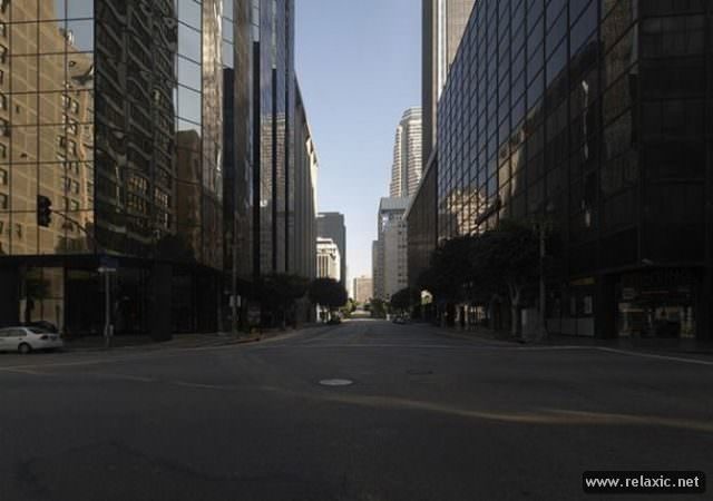 This Photographer Spent Years to Take Photos of L.A. Completely Deserted & Here is How It Looks
