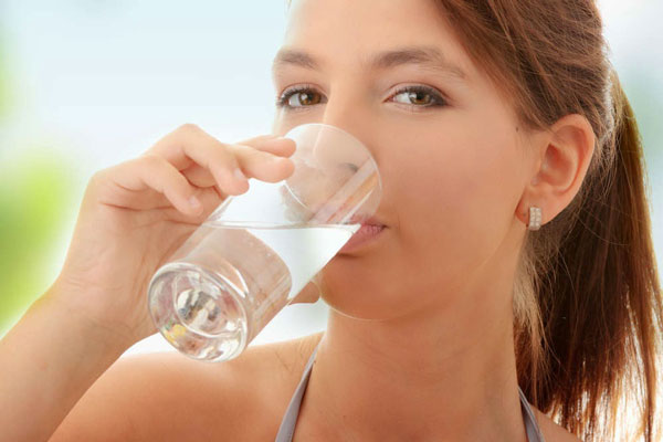 13 Benefits Of Drinking More Water Every Day 1